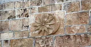 Adananın Antika Mücevher Gerdanlıkları: Taş Köprü Ve Misis Köprüsü