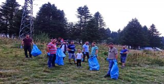 Bursagaz Doğa Kulübü, Uludağda 90 Poşet Çöp Topladı