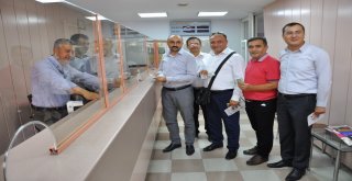 Manisada Stklar Altın Ve Dolar Bozdurdu