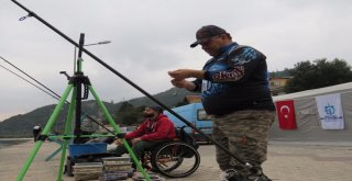 Balıkçılar Ereğlide Kıyasıya Yarıştı