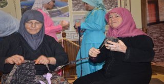 Pala Kilim Dokuma Bilecikte Yaşatılıyor