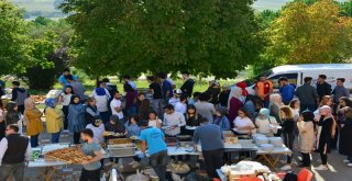 Gediz Protokolü Üniversite Öğrencileri İle Kahvaltıda Buluştu