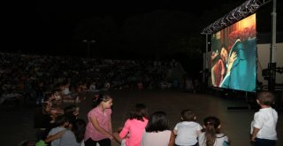 Bigada Aile Arasında İle Sinema Günleri Başladı