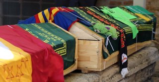 Minik Ardanın Adı Annesinin Bileğinde Kaldı