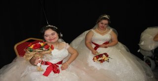 (Özel Haber) 8 Geline Damatsız Düğün...engelli Genç Kızların Gelinlik Hayali Gerçek Oldu
