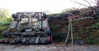 Rizede Minibüs Takla Attı: 2 Yaralı