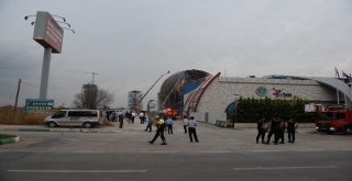Avrupanın En İyisi Uzay Temalı Merkezinde Korkutan Yangın