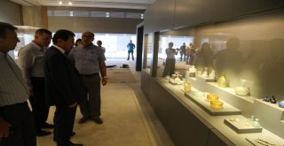 Vali Tavlıdan Troya Müzesinde İnceleme