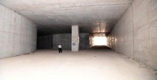 115 Metro Vagonu İçin 2 Katlı Yeraltı Otoparkı