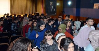 Başkan Uysal, Üniversite Öğrencileriyle Buluştu