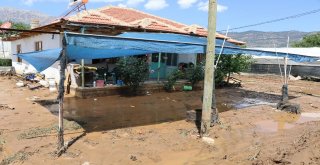 Selle Sarsılan Çiftçi Yaralarını Sarmaya Çalışıyor