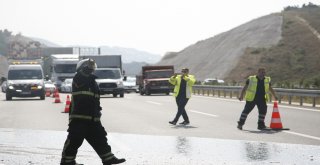 Otoyolda Otobüs Alev Alev Yandı