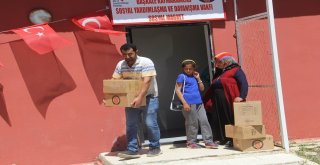 Bayram Öncesi Yoksullara Yardım Eli