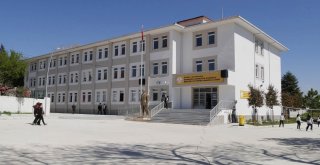 Başkan Akgün, Büyükçekmeceye 4 Modern Okul Daha Kazandırdı