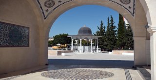 Tarihi Cami Arefe Günü Açılıyor