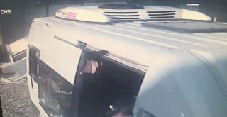 (Özel) İstanbulda Servis Minibüsünün Karıştığı Feci Kaza Kamerada
