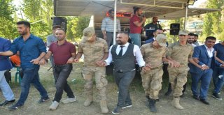 Güvenlik Kuvvetleri Şehit Ailesini Düğünlerinde Yalnız Bırakmadı