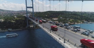Trafiğe Kapatılan 15 Temmuz Şehitler Köprüsü Havadan Görüntülendi