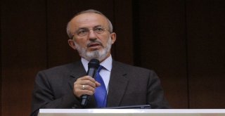 Öztürk:  Din Görevlisi İfadesi Hristiyanlıktan Devşirme