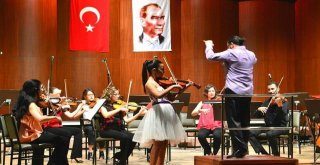 Bilecikli Genç Anadolu Üniversitesi Devlet Konservatuvarı Ortaokulunu Birincilikle Bitirdi