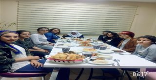 Vanda Çocuklar Yaşlılar İle Buluştu