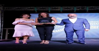 Prof. Dr. Burcu Demirele Yılın Kadını Ödülü