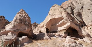 Aksarayı İlk 6 Ayda 437 Bin Turist Ziyaret Etti