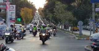 Motosiklet Tutkunları Kuşadasında Buluştu