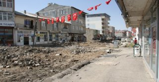 Malazgirtte Üst Yapı Çalışmaları Tüm Hızıyla Devam Ediyor