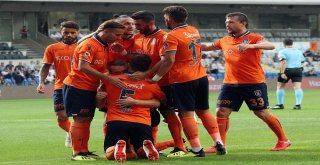 Spor Toto Süper Lig: Başakşehir: 1 - Akhisarspor: 1 (İlk Yarı)