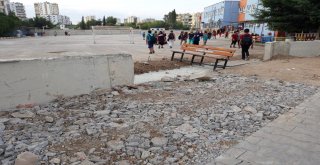 Velilerin Yola Açılan Kapı İsyanı