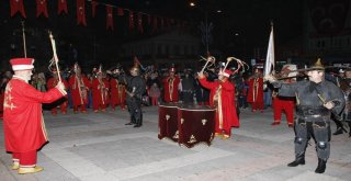 Cumhuriyet Coşkusu Fener Alayı İle Kutlandı