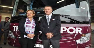 Trabzonspora Yeni Otobüs