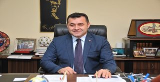 Başkan Yücel, Türkiyenin En Başarılı 5. Belediye Başkanı Seçildi