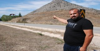 O Tabelayı Gören Araç Sürücüleri Şaşırıyor
