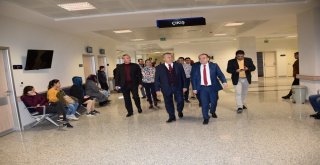 Başkan Çerçiden Hastalara Geçmiş Olsun Ziyareti