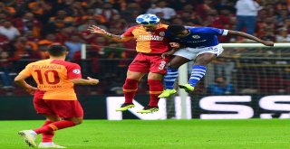 Uefa Şampiyonlar Ligi: Galatasaray: 0 - Schalke 04: 0 (Maç Devam Ediyor)