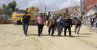 Başkalede Sıcak Asfalt Çalışması