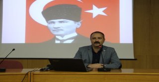 Elazığda Bir Şiir Atatürk Konferansı
