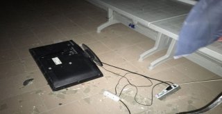 Ak Parti Binasına Çirkin Saldırı