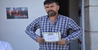 Dernek Önüne Park Eden Sürücüler Engellileri İsyan Ettirdi