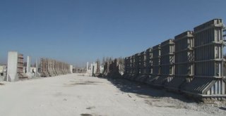 Sınırın Duvarları Reyhanlıda Üretiliyor