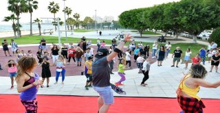 Mersin Sahillerinde Zumba