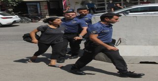 Kocasını Takip Edip Başka Kadınla Yakaladı
