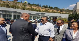 Kültür Ve Turizm Bakanı Ersoy Kuşadasında