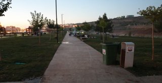 Millet Bahçesi Vatandaşların Akınına Uğruyor