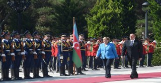 Almanya Başbakanı Merkel Azerbaycanda