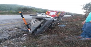 Yoldan Çıkan Otomobil Şarampolde Takla Attı: 4 Yaralı