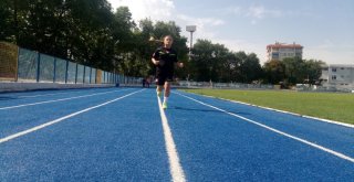 (Özel Haber) Mahalle Maçlarından Futbol Hakemliğine Uzanan Tutku