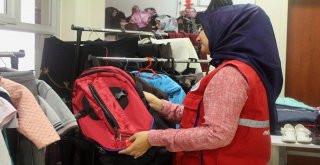 Elbistan Gençlik Merkezinden Askıda Kıyafet Kampanyası